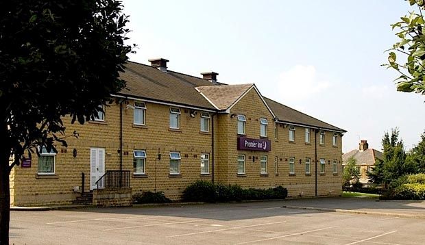 Premier Inn Huddersfield West Dış mekan fotoğraf